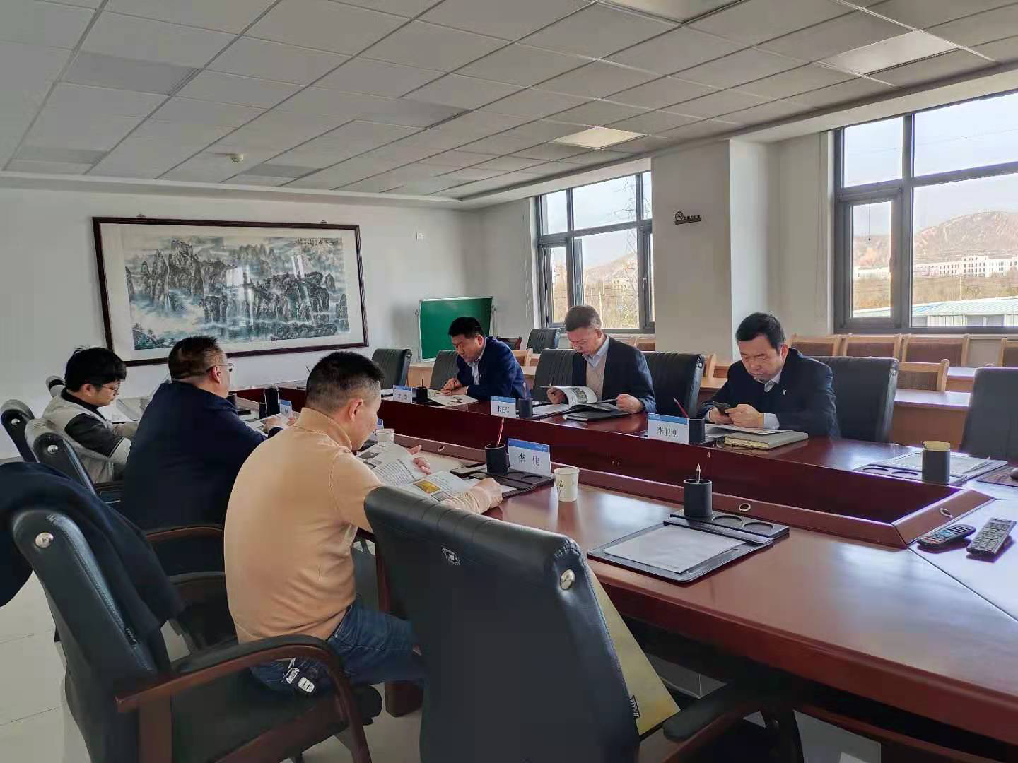 四川能投水务公司到访泓源公司洽谈合作事宜(图2) 四川能投水务公司到访泓源公司洽谈合作事宜(图2)